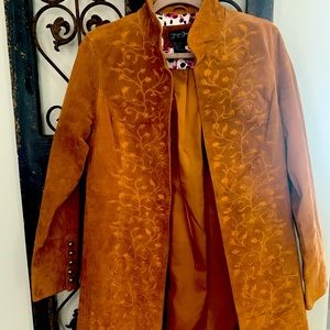 Prosper and Devine 100% leather brown jacket